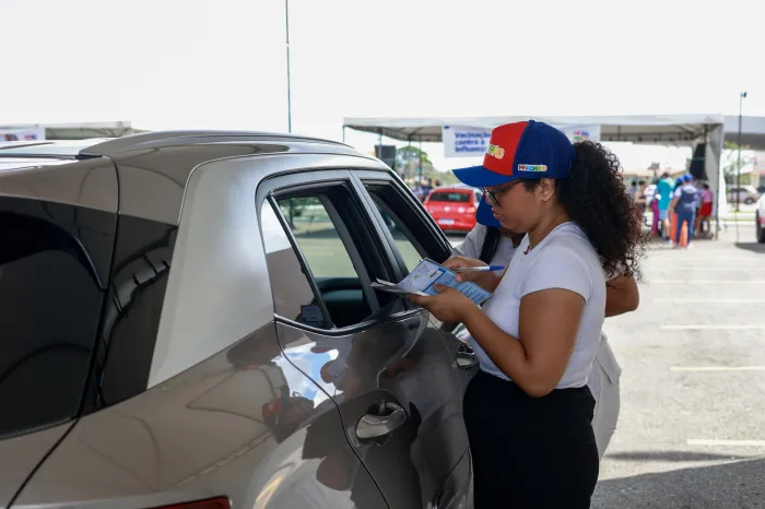 População aprova drive-thru de vacinação contra a gripe no Pátio Norte Shopping