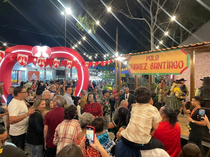 Primeira noite dos Polos Juarez Santiago e Camarão foi marcada por muito forró