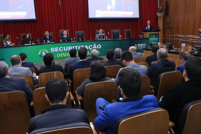 Secretaria da Fazenda de São Sebastião participa de encontro do TCE-SP sobre Securitização da Dívida Pública