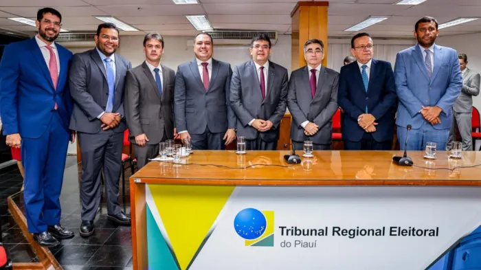 Rafael Fonteles participa da posse do novo juiz substituto do TRE-PI