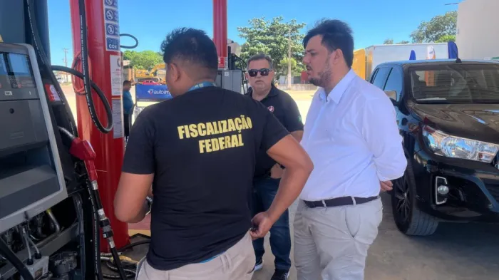 Imepi e Procon identificam irregulares em 14 postos de combustíveis na região de Floriano