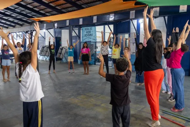 Estudantes da EM Prof.ª Guiomar Aparecida da Conceição Sousa participam de formação do Projeto Jovens em Ação