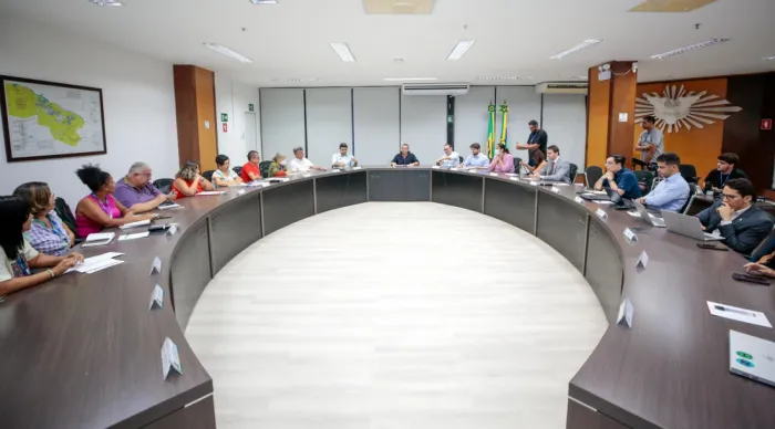 Fábio Mitidieri se reúne com Sintese para dar continuidade à negociação de pleitos do magistério