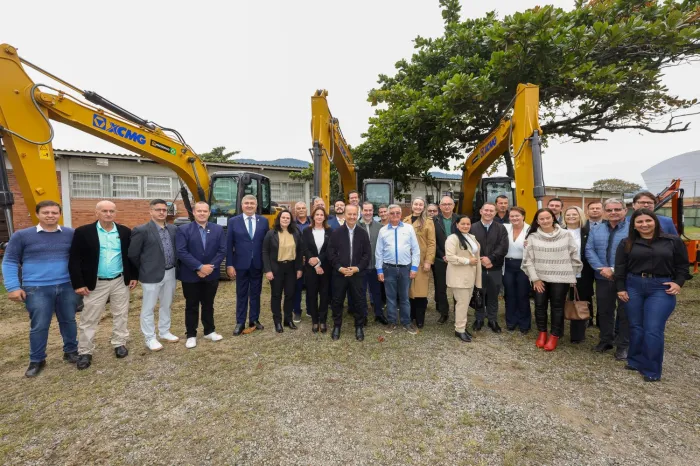 Governo do Estado entrega novos equipamentos para fortalecer a agricultura nos municípios