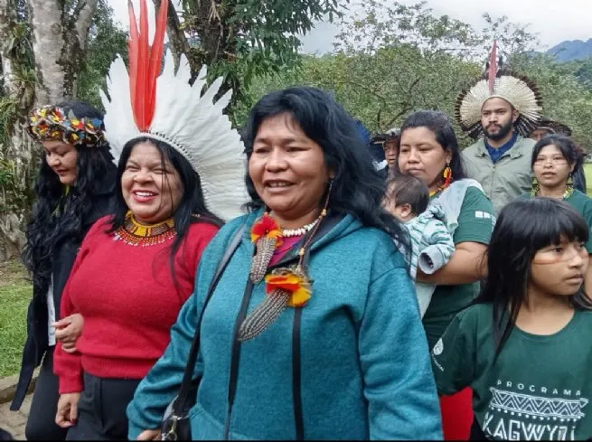 Representante da Aldeia Guarani Rio Silveira marca presença em encontro indígena preparatório para a COP30