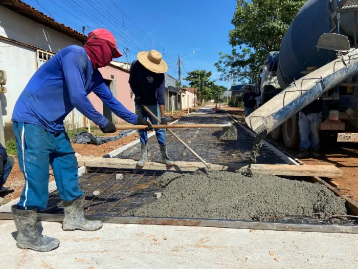 Obras: Vias que interligam a grota do Aeroporto recebem pavimentação em concreto