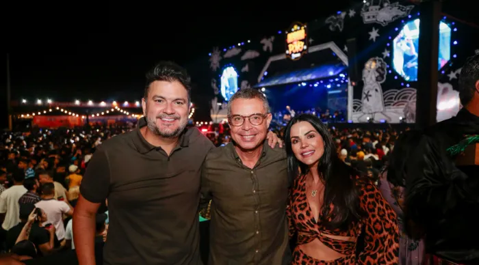 “Já é sucesso e caiu no gosto dos sergipanos”, celebra Fábio Mitidieri na primeira ‘Terça do Arrocha’ no Arraiá do Povo 2025