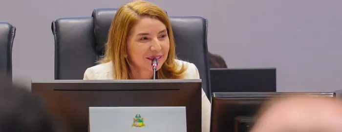 Deputada Iracema Vale lembrou que o critério da maior idade é uma regra presente no Regimento Interno da Assembleia Legislativa há muitos anos