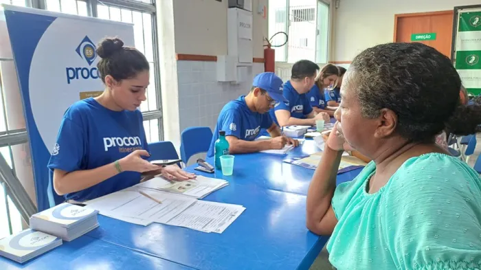 Procon-ES e Aderes promovem feira com serviços gratuitos na Serra