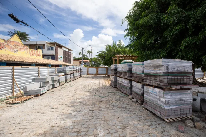 Prefeitura realiza obra de urbanização em Barra do Jacuípe
