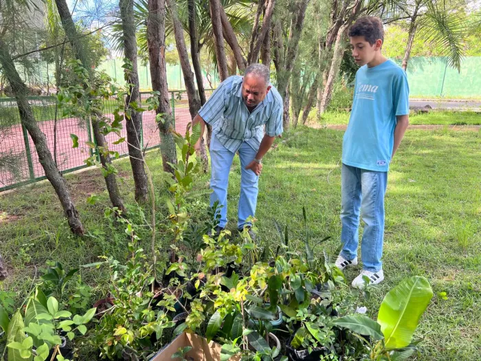 Limpec dialoga com estudantes sobre consciência ecológica no Dia Mundial do Meio Ambiente