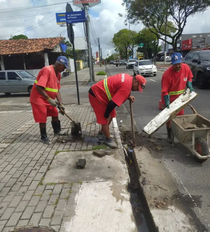 Equipes da Seinfra dão continuidade aos serviços de manutenção nesta quinta-feira