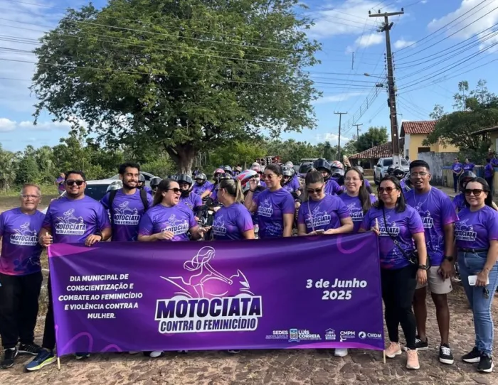 Motociata Contra o Feminicídio em Luís Correia mobiliza população contra a violência de gênero