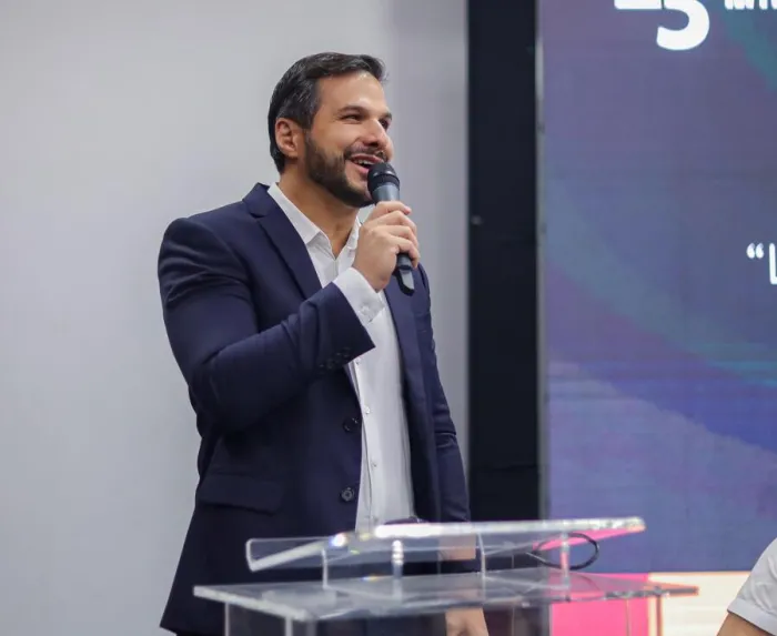 Seduc anuncia distribuição de 10 mil cheques-livros durante abertura da 23ª edição do SaLiPi