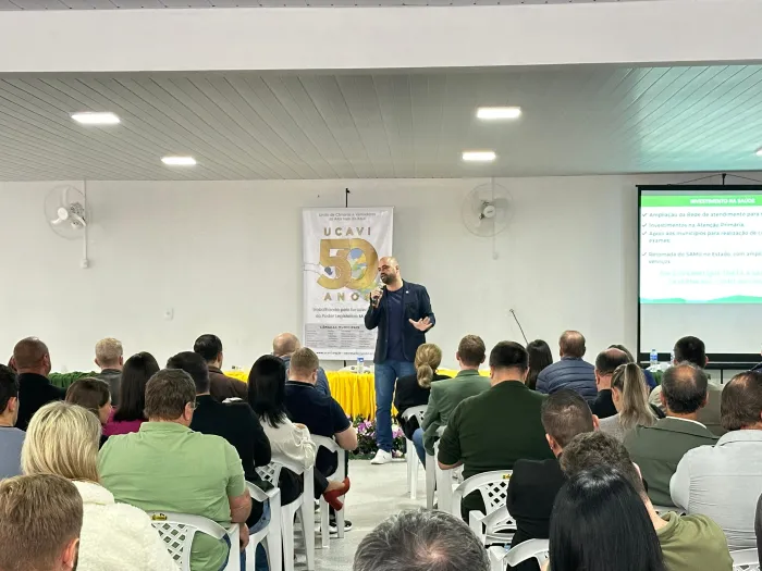 Secretário de Estado participa de assembleia geral para debater demandas da saúde no Alto Vale do Itajaí