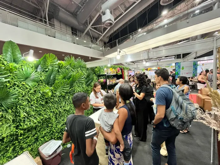 Adepará entrega certificados para duas agroindústrias de chocolate de Brasil Novo