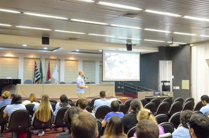 Semae promove palestra sobre gestão sustentável da água e esgoto