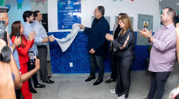 Governo do Estado entrega reforma do setor de coleta do Hemose