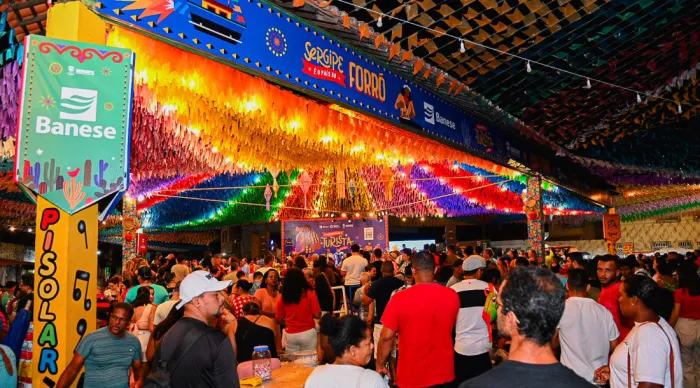 Ambulantes e moradores celebram movimentação da economia gerada pela Segundona do Turista