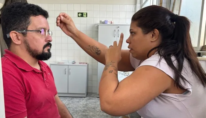 Mais de 130 usuários do SUS recebem óculos gratuitamente em nova ação no CRE Colatina