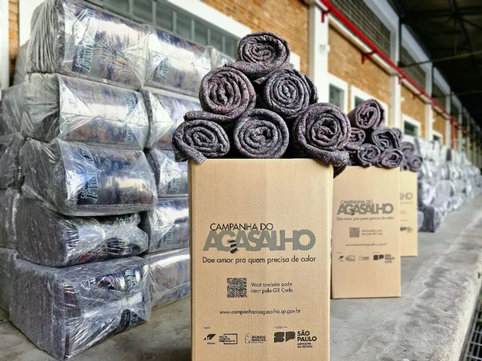Governo de SP reforça Campanha do Agasalho 2025 com pontos de arrecadação no Poupatempo