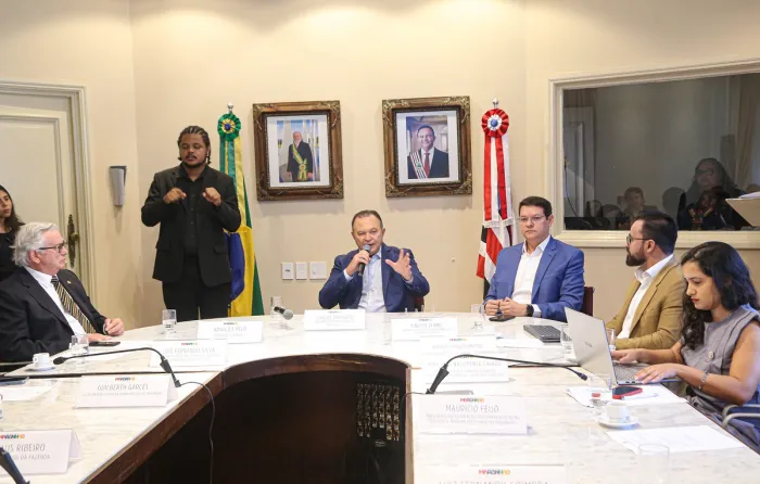 - Brandão participa da segunda reunião da Comissão Maranhão 2050 (Foto: Handson Chagas)