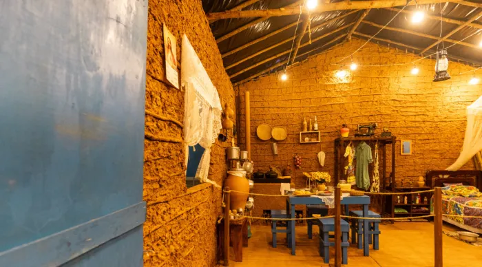 Estrutura cenográfica da Vila do Forró desperta memórias e tradições entre turistas e sergipanos