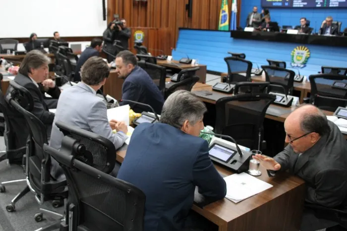 Projetos serão analisados e votados durante sessão plenária, que tem início às 9h com transmissão ao vivo