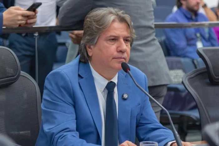 Caravina propõe nomear nova E.E de Campo Grande como Vereador Cristóvão Silveira