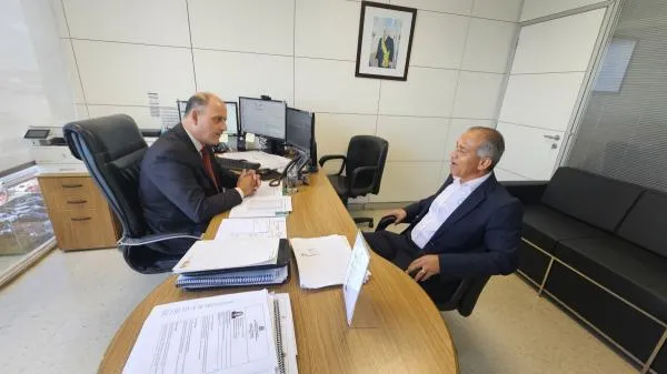 Vereador busca ampliação de programas habitacionais em reunião no Ministério das Cidades