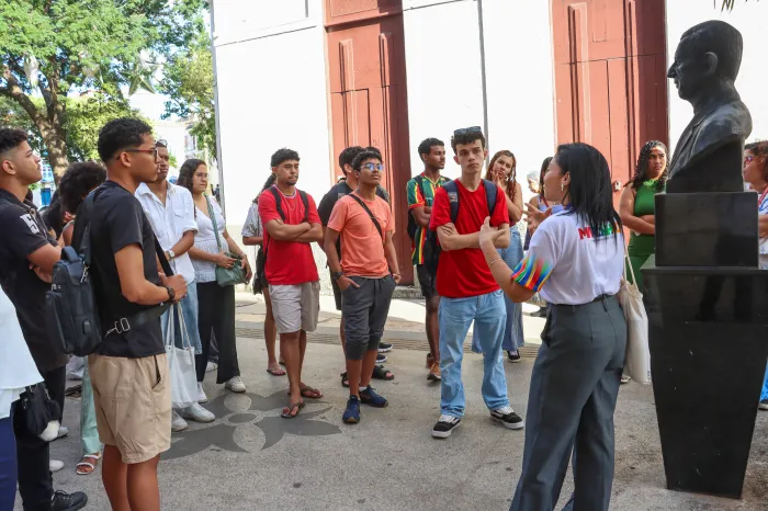 Alunos do curso de Hotelaria da UFMA participam de City Tour no Centro Histórico de São Luís