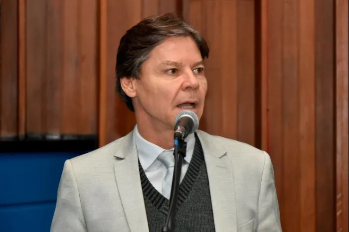 Deputado Paulo Duarte solicita esforços para reabertura da Praça do Sesi, em Corumbá