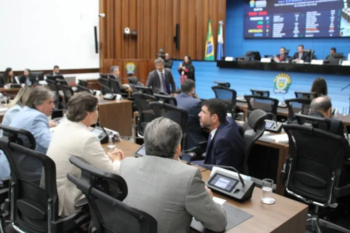 Proposta que obriga agendamento de data e turno de entregas será votada nesta quinta