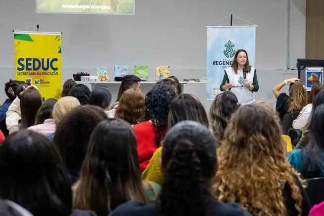 Professores participam de formação sobre Alfabetização Ecológica promovida pela Seduc