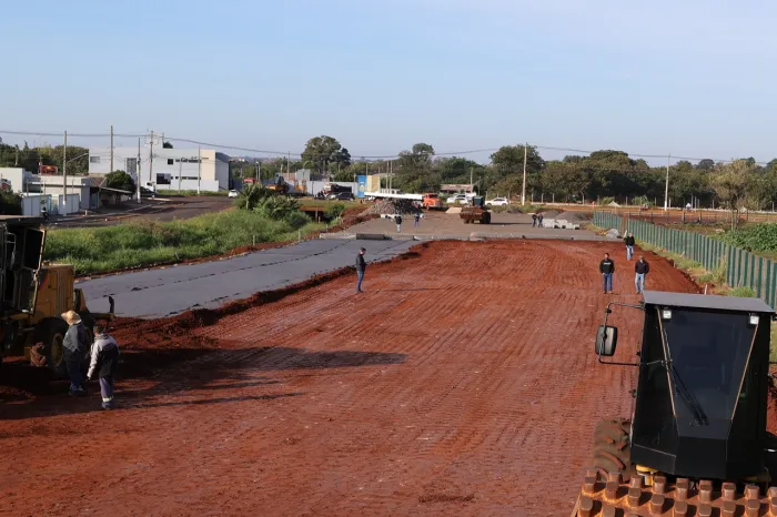 Duplicação da Aziz Rasselém avança ao lado do Parque Antenor Martins