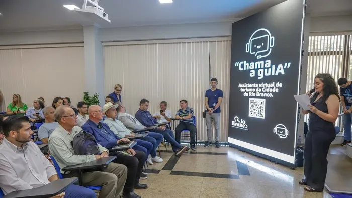 Prefeitura de Rio Branco lança assistente virtual de turismo e recebe Projeto de Lei sobre os Geoglifos