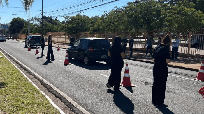 Ação educativa no trânsito celebra os 17 anos da Lei Seca