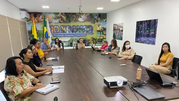 Prefeitura de Rio Branco promove capacitação sobre acolhimento e combate à discriminação