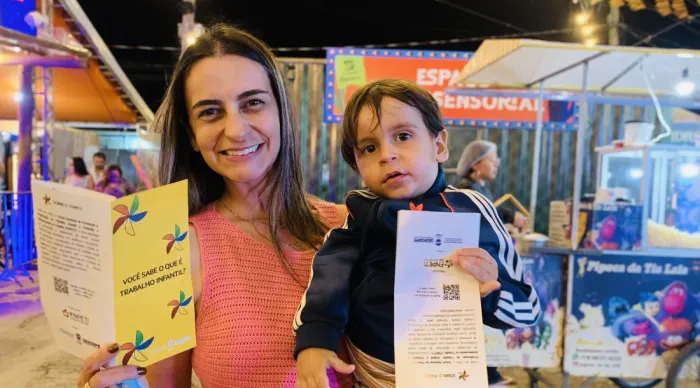 Blitz dos Direitos Humanos percorre Arraiá do Povo e Vila do Forró no Dia Mundial Contra o Trabalho Infantil