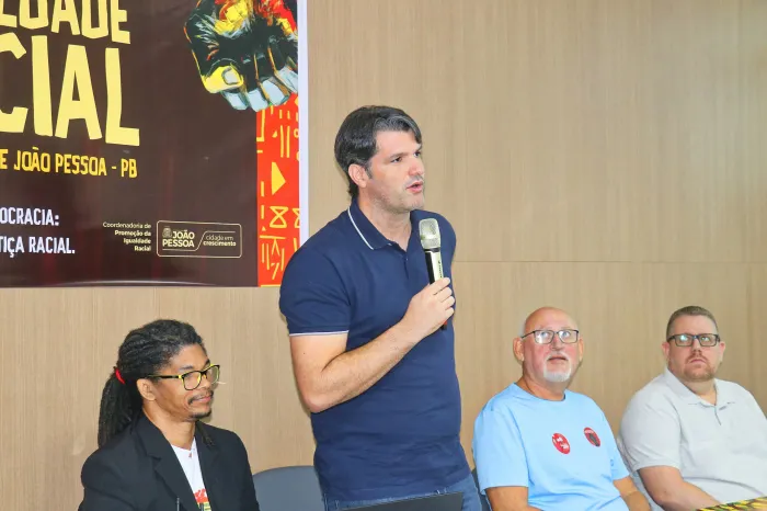 Leo Bezerra participa da 3ª Conferência Municipal de Promoção da Igualdade Racial e destaca compromisso com a inclusão
