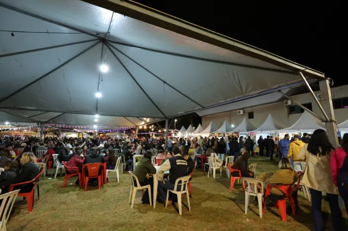 Entidades reforçam caixa para manter programas sociais com barracas na Festa Junina