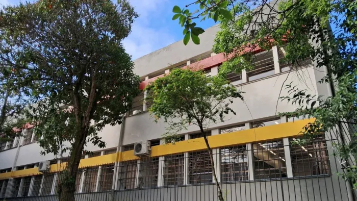 Fachada da Escola Estadual de Ensino Fundamental Antônio Vieira, em Novo Hamburgo -Foto: Lucas Dorneles/SOP