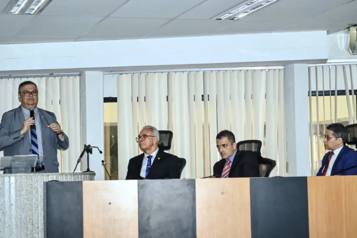 SÃO LUÍS – MPMA participa de seminário no TRE sobre democracia