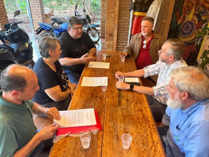 Yuri pede pavimentação em vias principais das Sitiocas Campo Belo