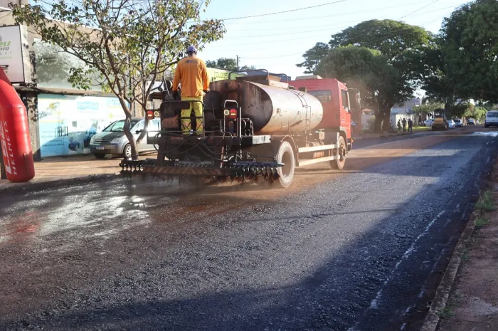Recapeamento avança no Grande Água Boa e ganha aprovação de moradores