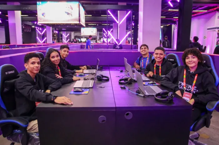 Seduc realiza o maior hackathon estudantil do mundo com premiação internacional e participação recorde