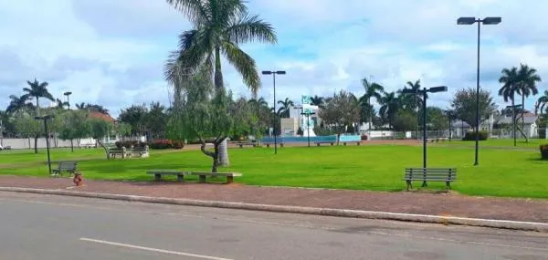 Vereador pede instalação de bancos e bebedouros em praça do Recanto Seguro