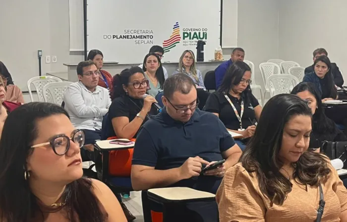 Secretaria das Mulheres prepara capacitação para “Diálogos pelo Piauí” em Floriano