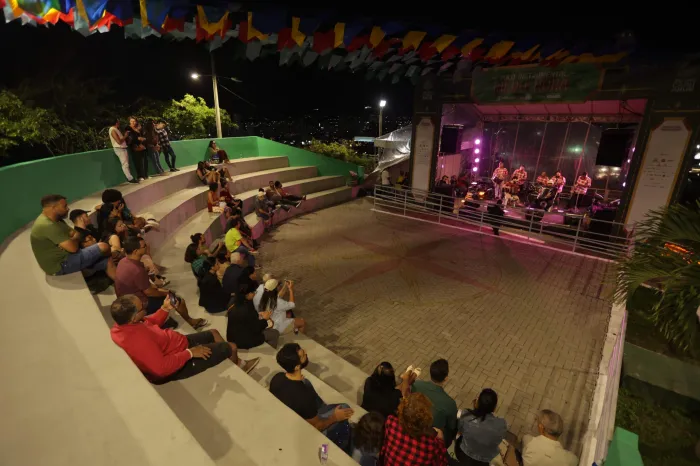 Blues, cultura popular e potência feminina marcaram a véspera de São João no Polo Instrumental Rildo Hora