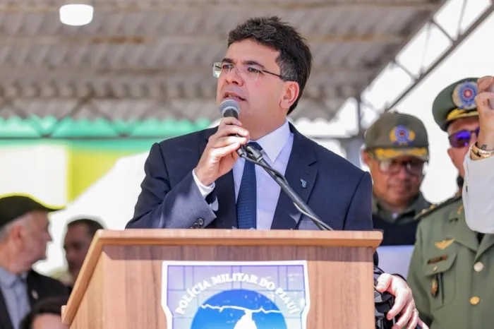 Nos 190 anos da Polícia Militar do Piauí, Rafael Fonteles promove 437 oficiais e comemora avanços inéditos na corporação